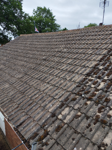 Roof Moss Removal Lutterworth 02 Medium